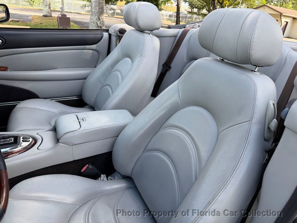 Used 2005 Jaguar XK8 Convertible image 8