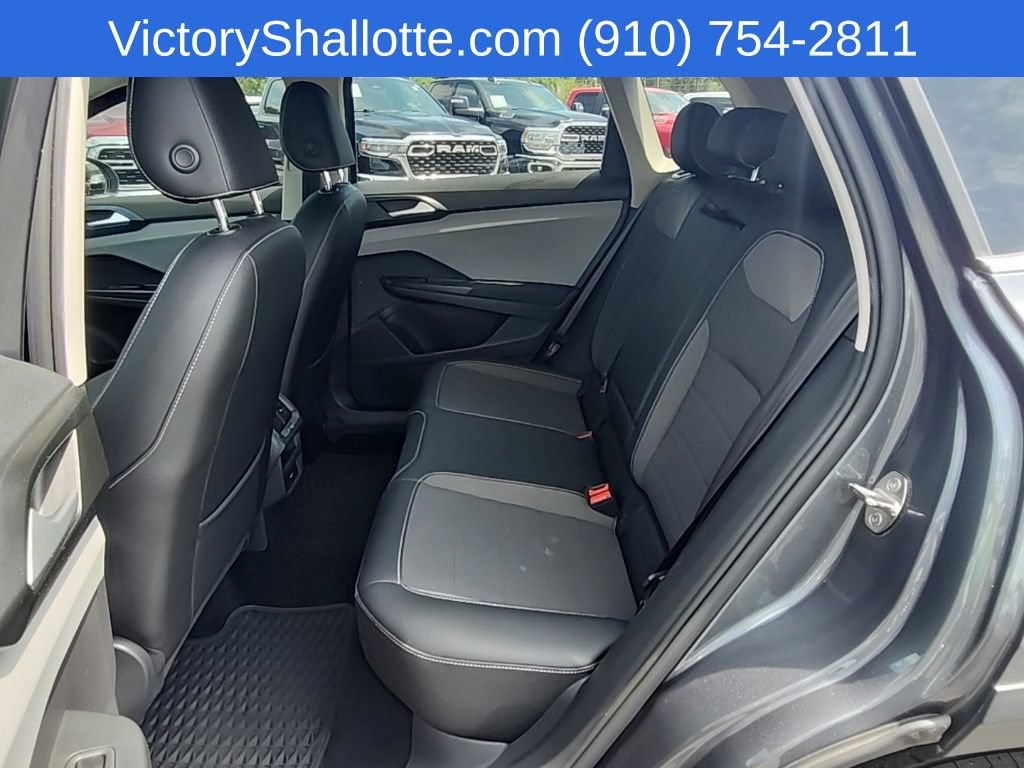 Used 2022 Volkswagen Taos SE FWD image 22