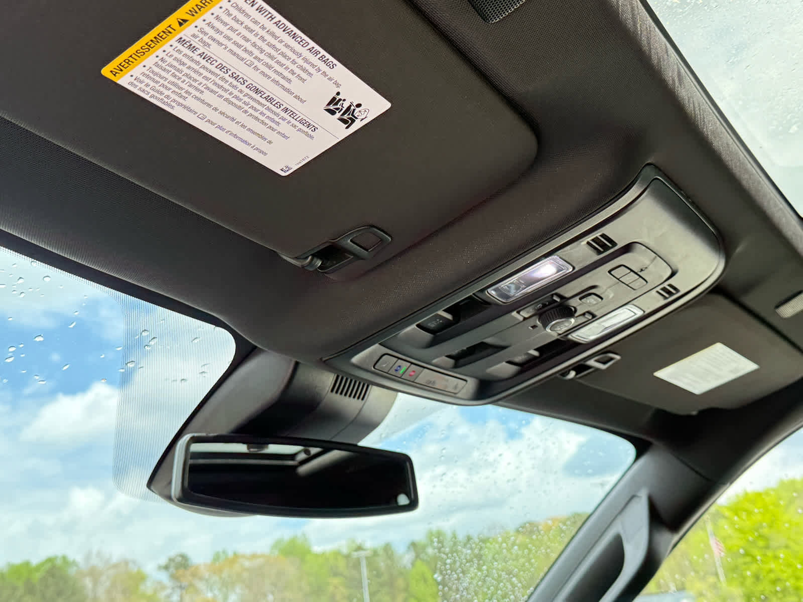 Used 2023 Chevrolet Tahoe Z71 w/ Luxury Package image 22