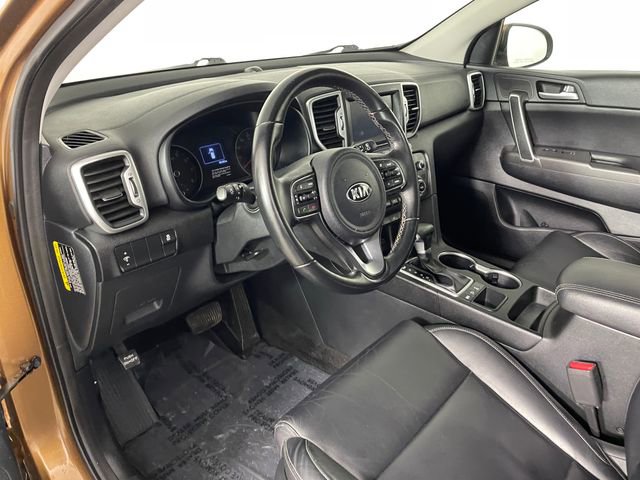 Used 2017 Kia Sportage EX image 3