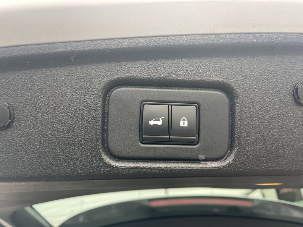 Used 2023 Nissan Pathfinder SL w/ SL Premium Package image 32