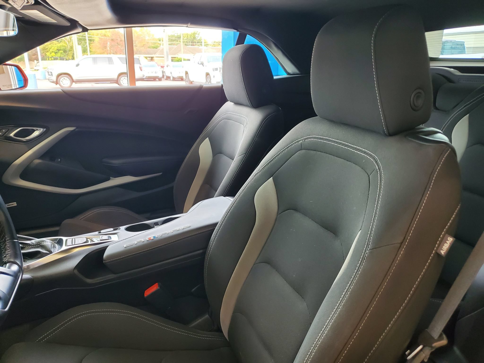 Used 2022 Chevrolet Camaro LT RWD image 15
