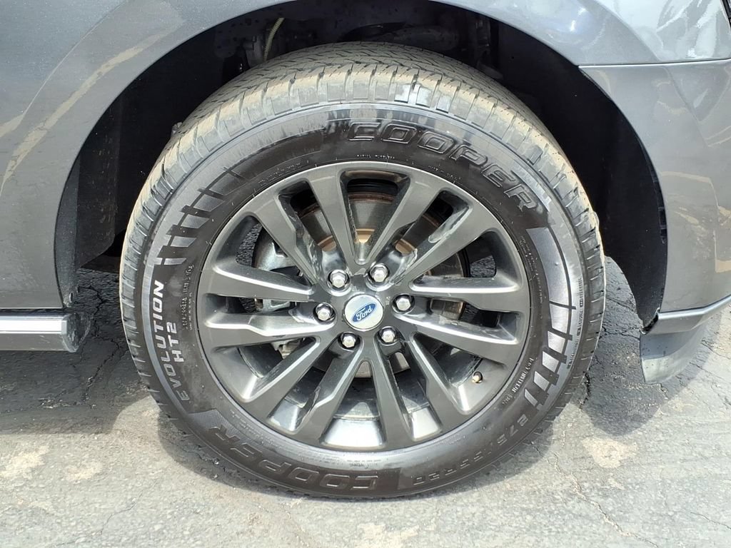 Used 2021 Ford Expedition Max Limited AWD/4WD image 9