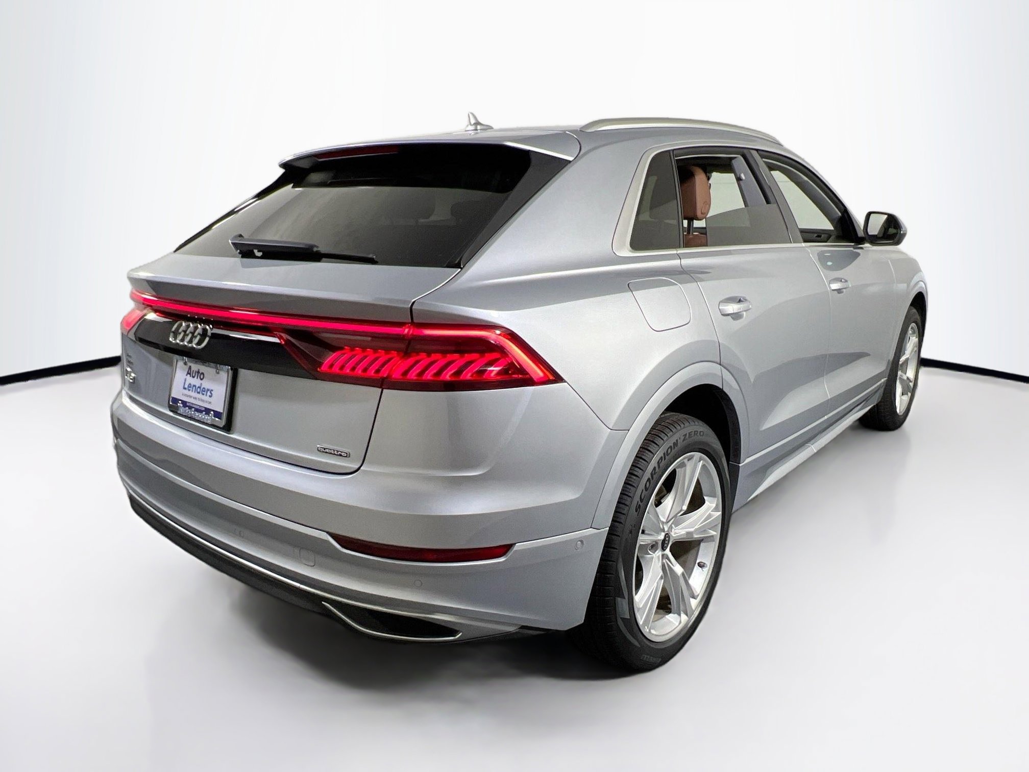 Used 2022 Audi Q8 Premium w/ Convenience Package image 5