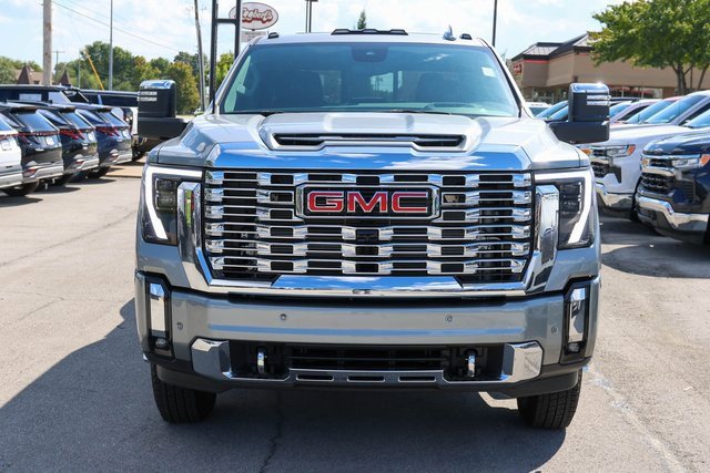 New 2026 GMC Sierra 3500 Denali w/ Technology Package image 2