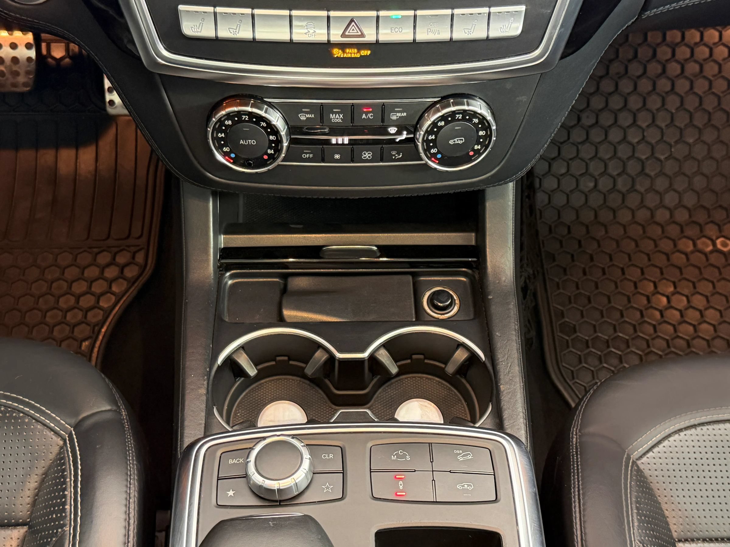 Used 2013 Mercedes-Benz ML 63 AMG 4MATIC image 29