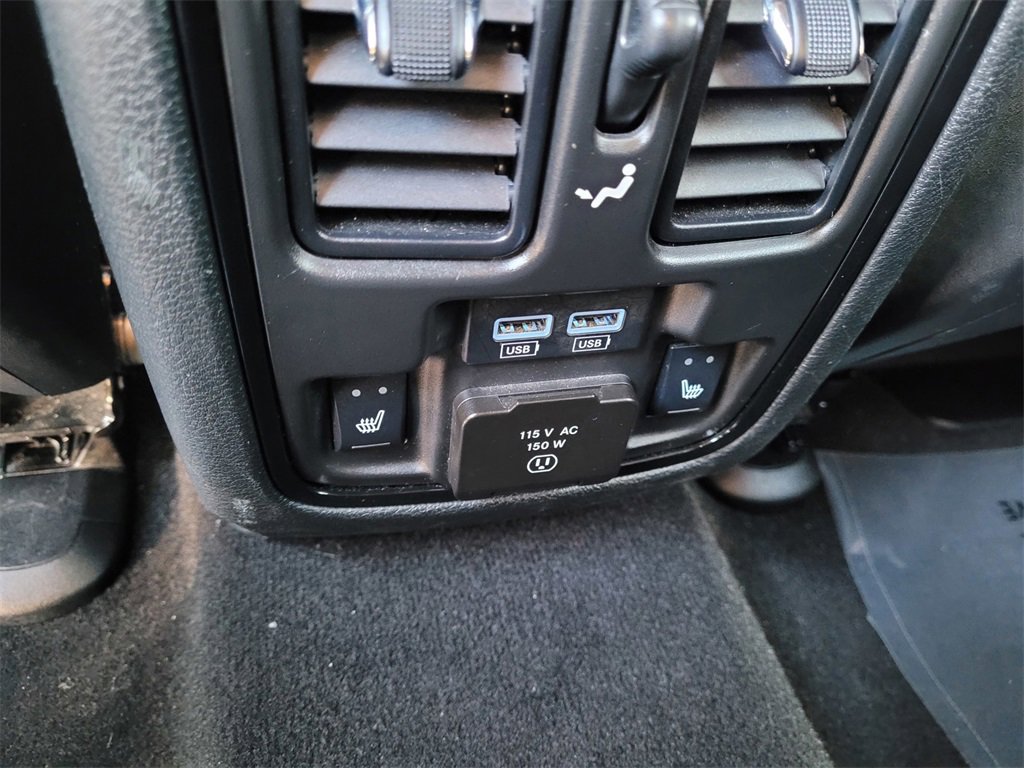 Used 2024 Dodge Durango GT image 12