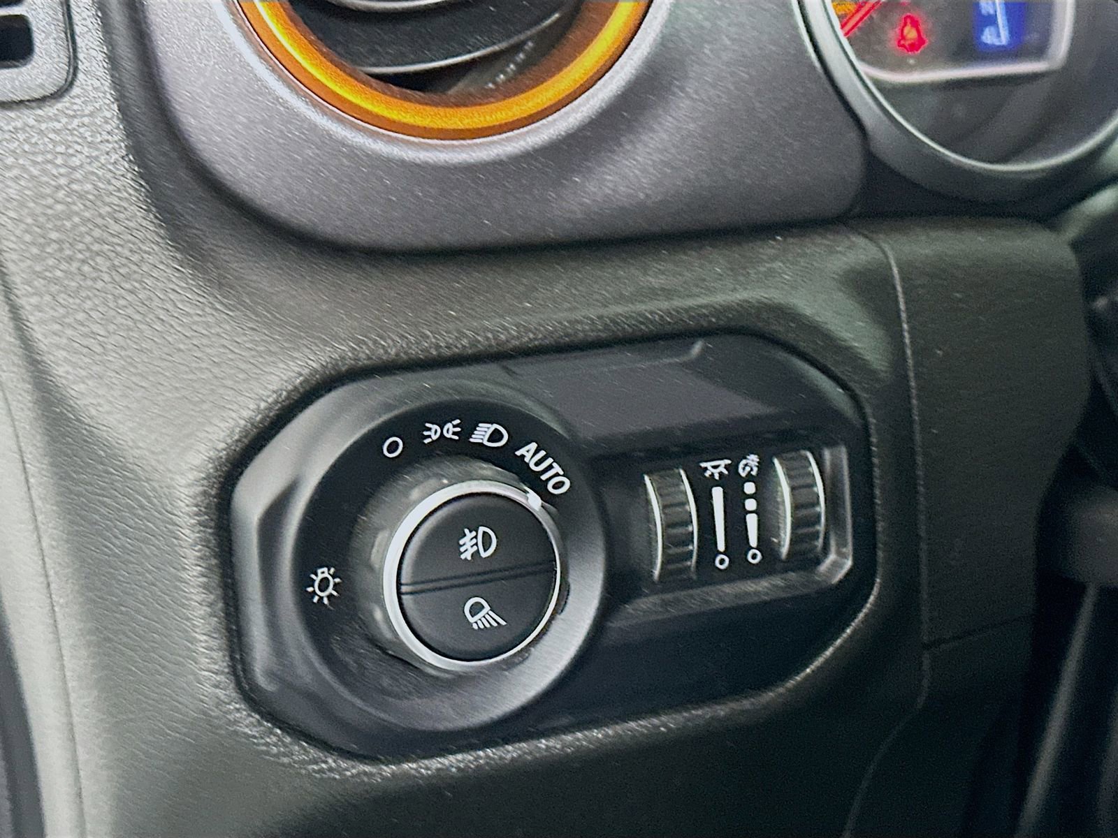Used 2022 Jeep Gladiator Mojave w/ LED Lighting Group AWD/4WD image 10