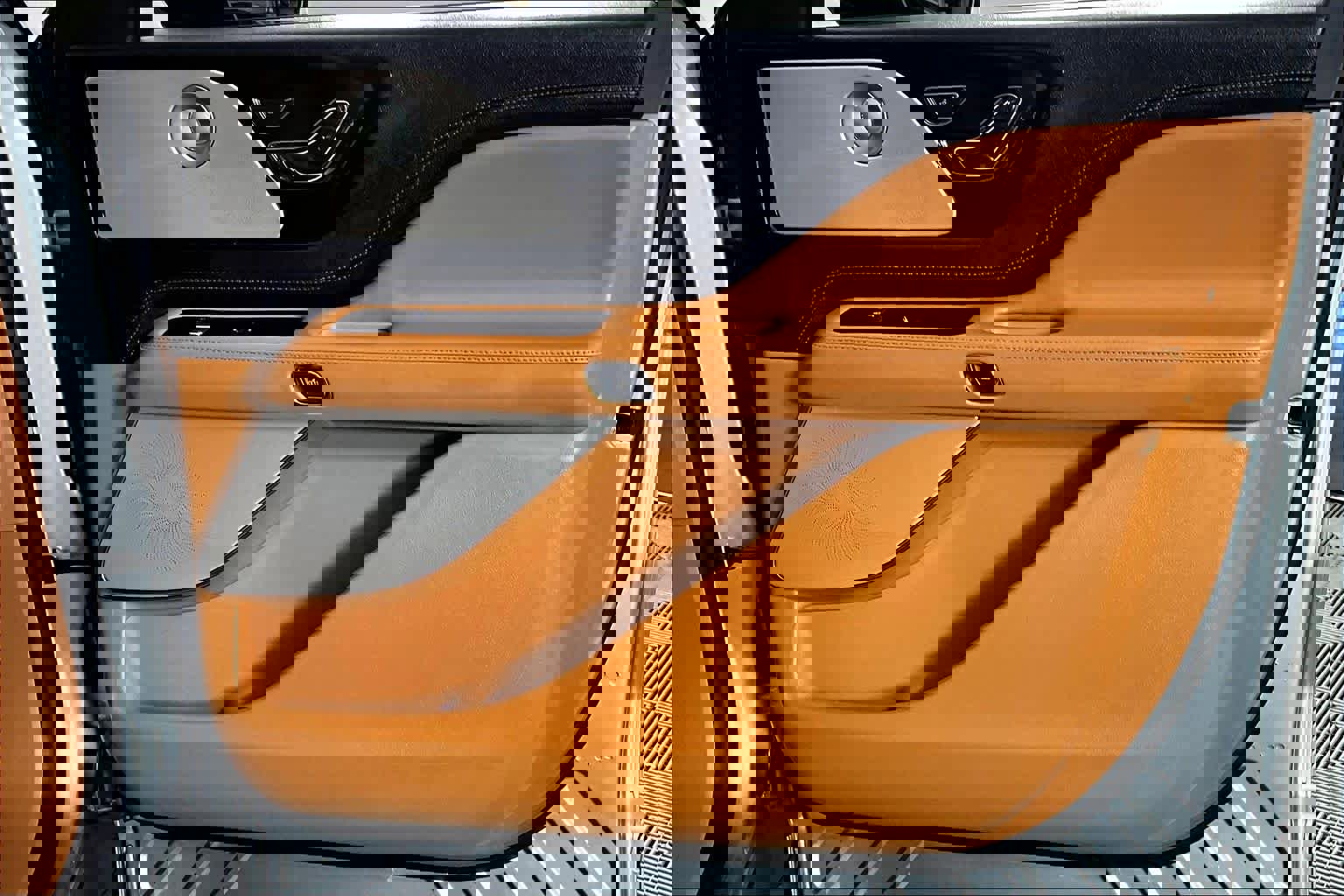 Used 2024 Lincoln Aviator Black Label w/ Jet Package image 20