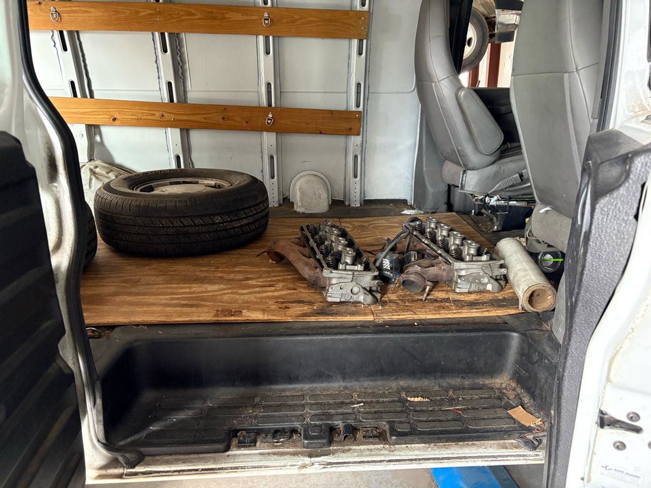 Used 2019 Chevrolet Express 2500 w/ Driver Convenience Package image 6
