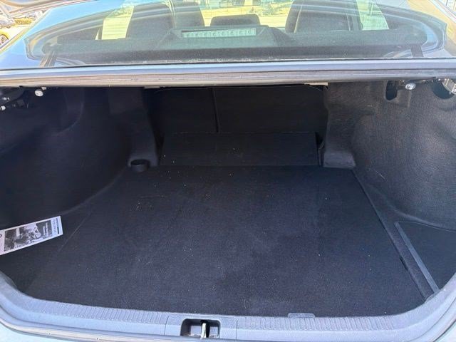 Used 2025 Toyota Camry SE FWD image 11