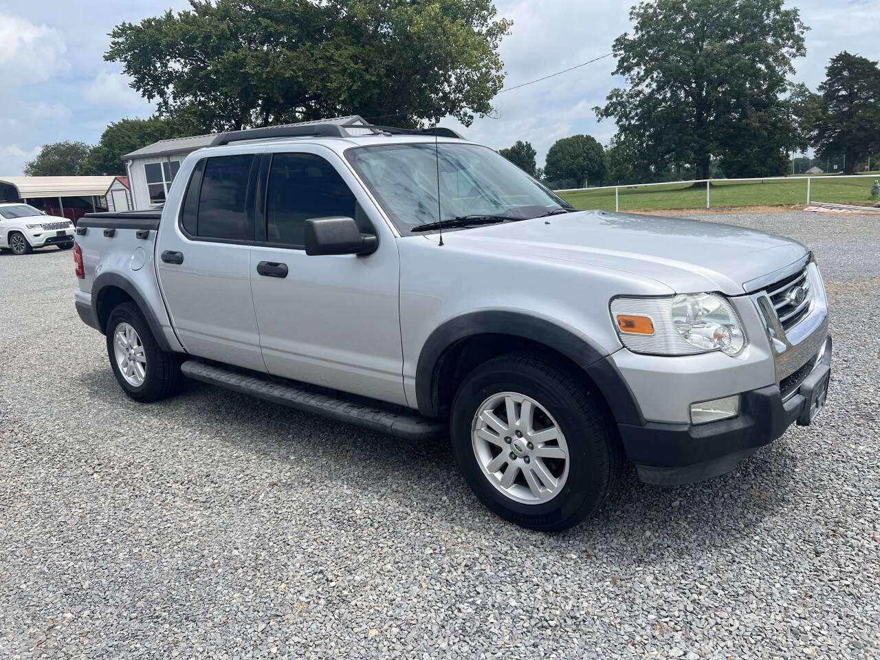 Used 2010 Ford Explorer Sport Trac XLT RWD image 1
