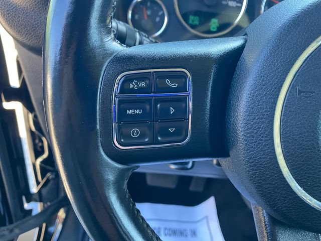 Used 2017 Jeep Wrangler Sahara w/ Dual Top Group AWD/4WD image 18