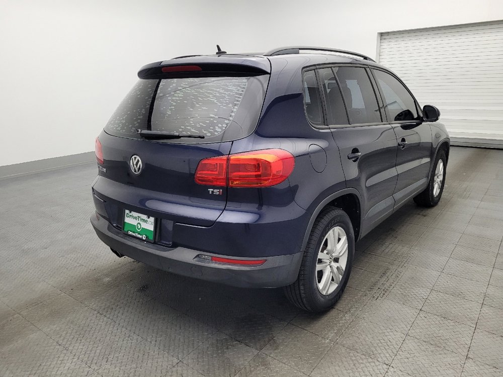 Used 2016 Volkswagen Tiguan S image 9