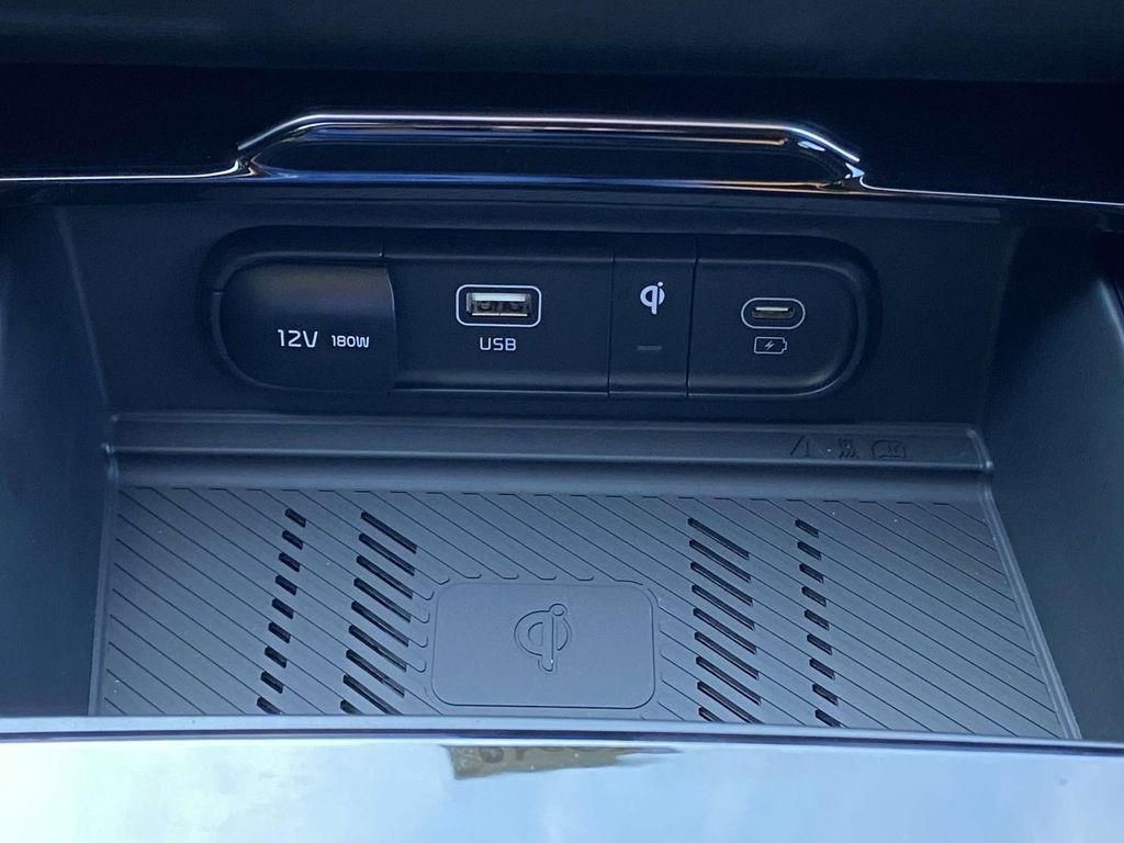 New 2025 Kia Sportage EX image 24