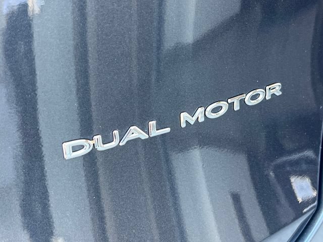 Used 2023 Tesla Model Y Long Range AWD/4WD image 22