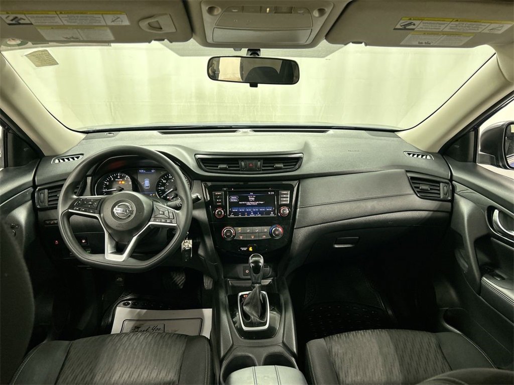 Used 2018 Nissan Rogue S image 17