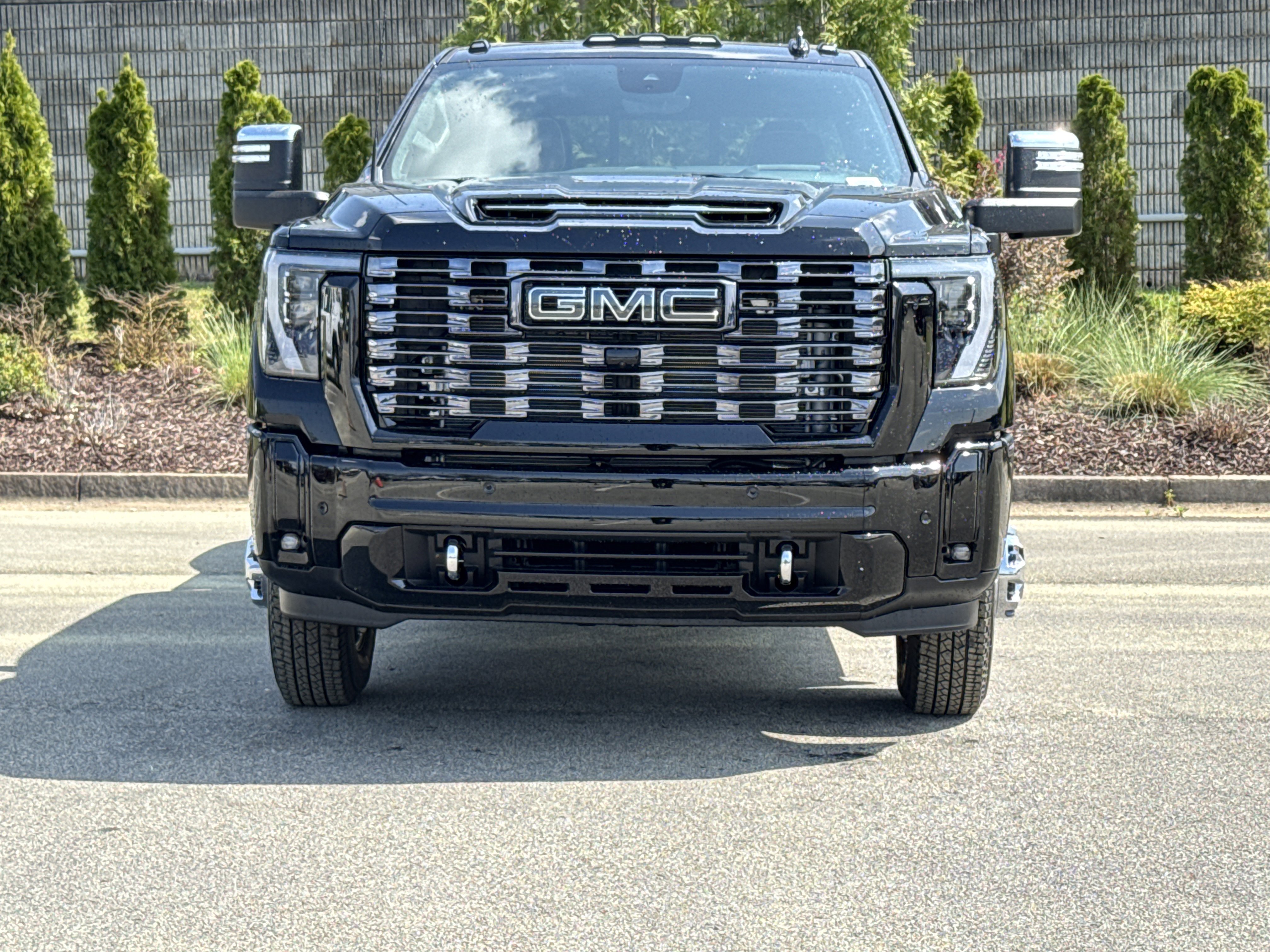 New 2026 GMC Sierra 3500 Denali Ultimate image 3