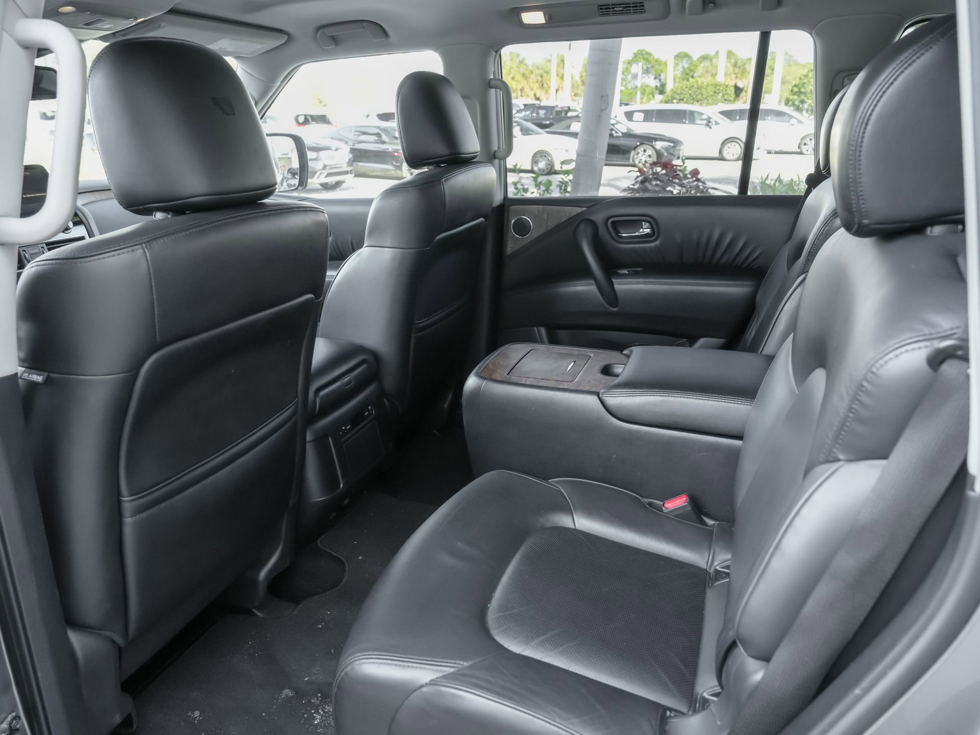 Used 2022 Nissan Armada SL w/ Captain's Chairs Package AWD/4WD image 18