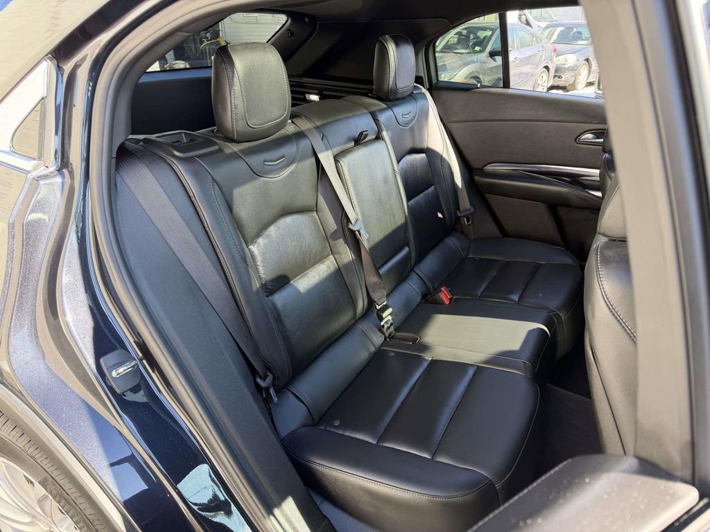 Used 2023 Cadillac XT4 Luxury w/ Cold Weather Package AWD/4WD image 12