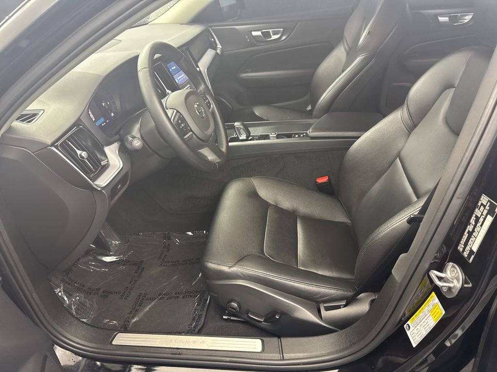 Used 2024 Volvo S60 B5 Core image 13
