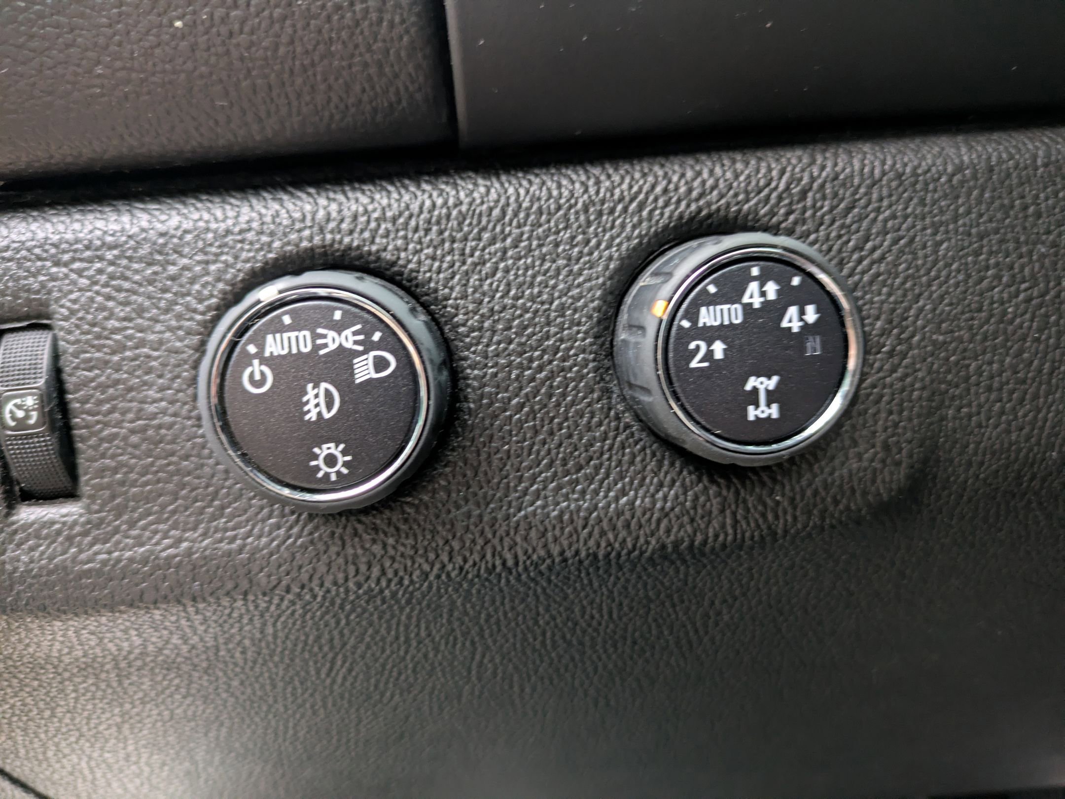 Used 2016 GMC Canyon SLT w/ Driver Alert Package image 16