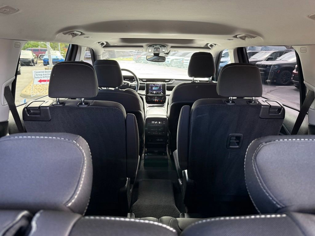 Certified 2023 Jeep Grand Cherokee L Laredo w/ Luxury Tech Group I AWD/4WD image 33
