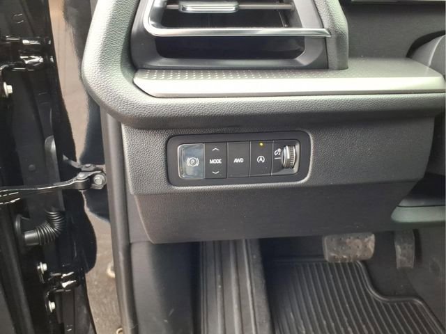 New 2026 Chevrolet Traverse LT w/ Driver Confidence Package AWD/4WD image 20