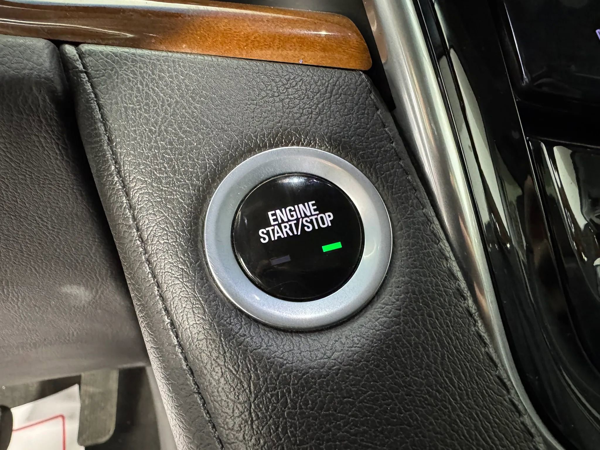 Used 2018 Cadillac Escalade Premium Luxury image 18