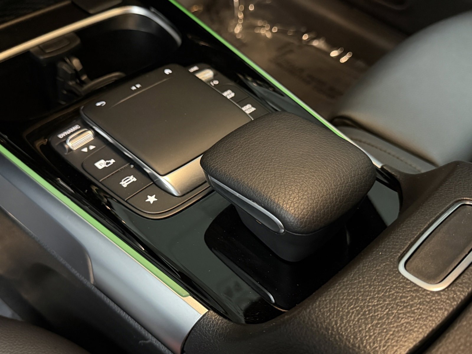 Certified 2023 Mercedes-Benz EQB 300 4MATIC image 28