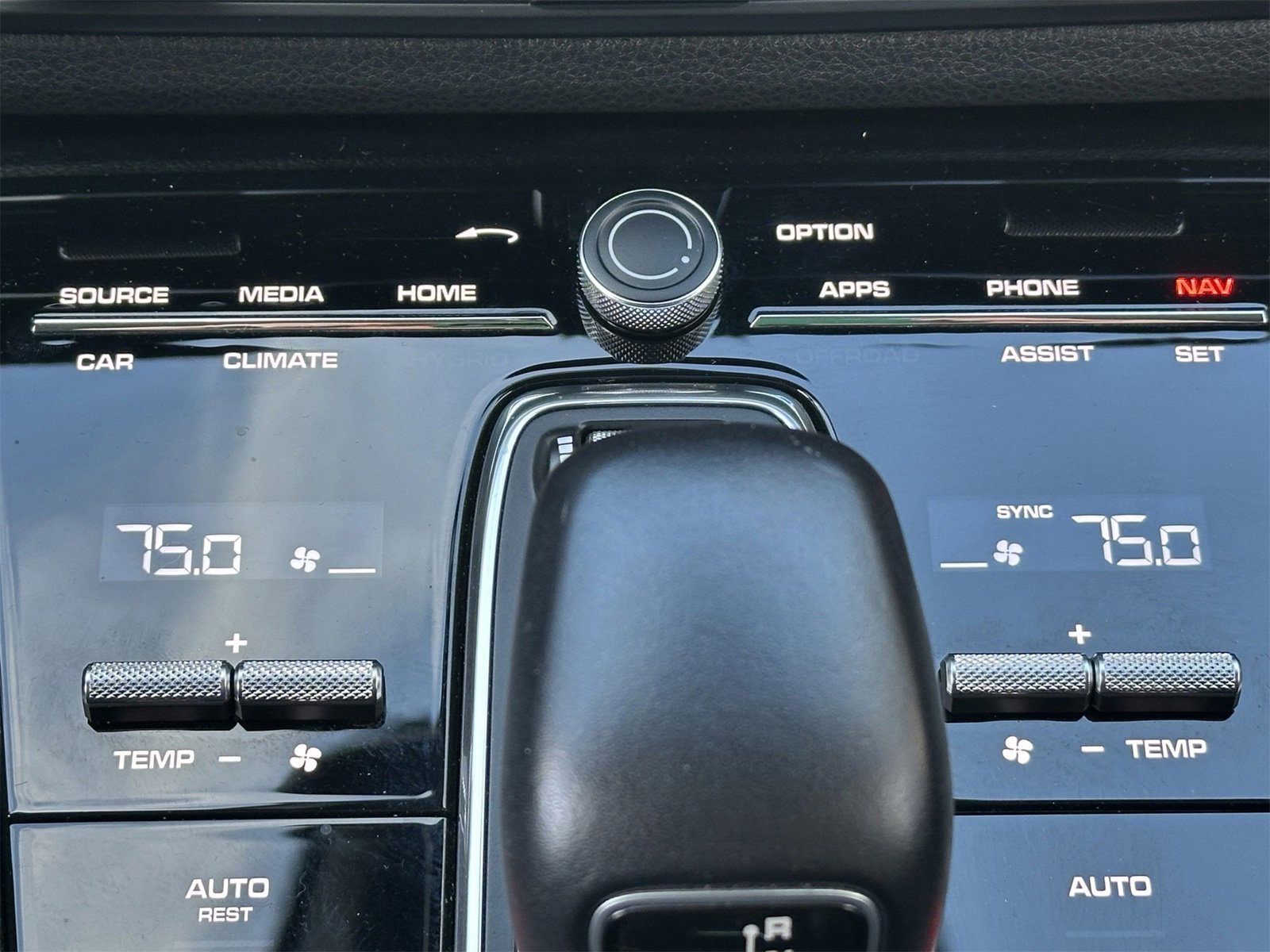 Used 2021 Porsche Cayenne S image 24