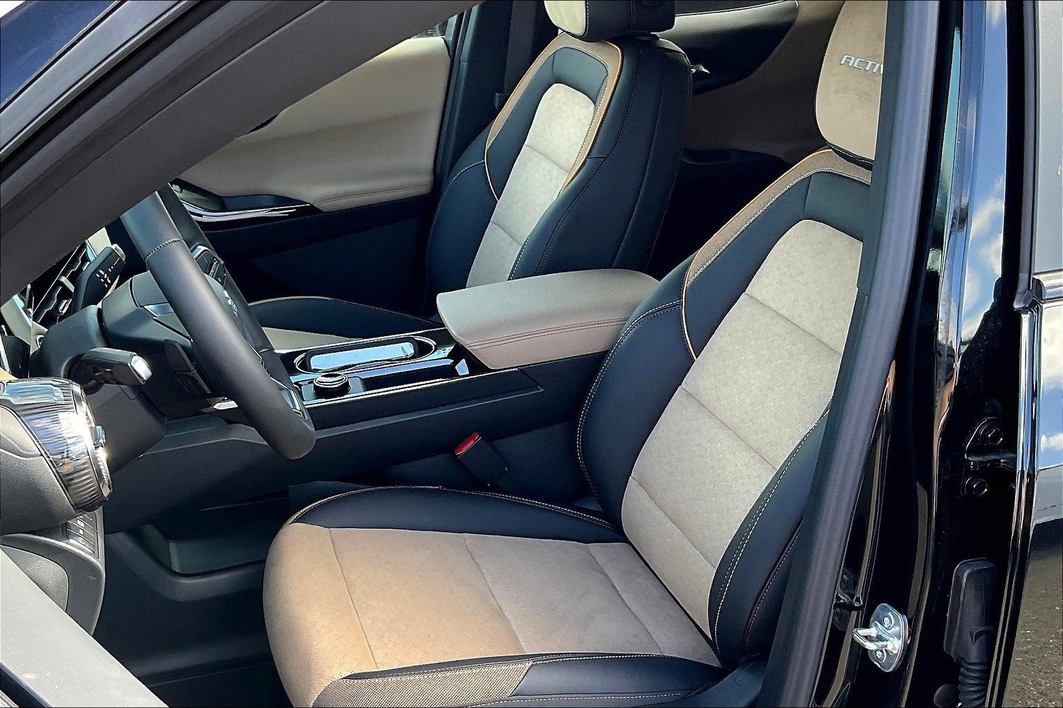 New 2026 Chevrolet Equinox ACTIV image 9