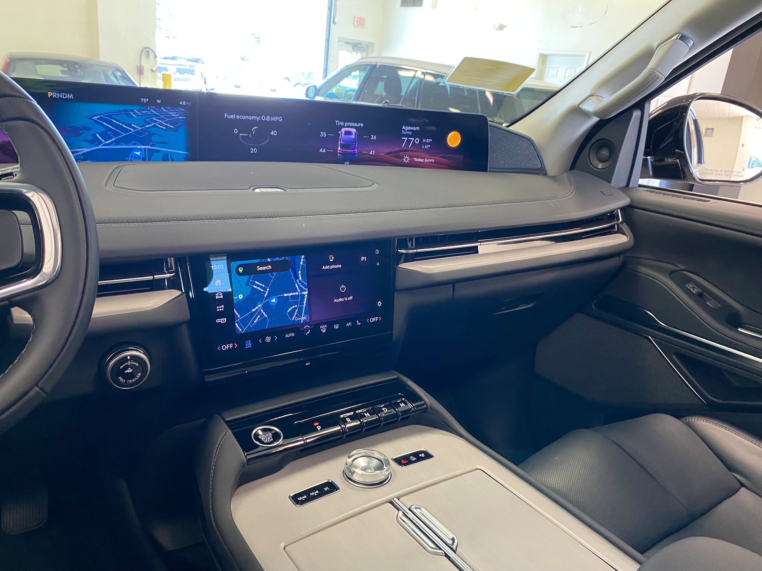 New 2027 Lincoln Navigator Reserve AWD/4WD image 16