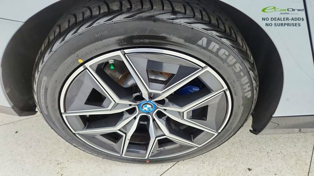 Used 2025 BMW i5 xDrive40 w/ M Sport Package image 56