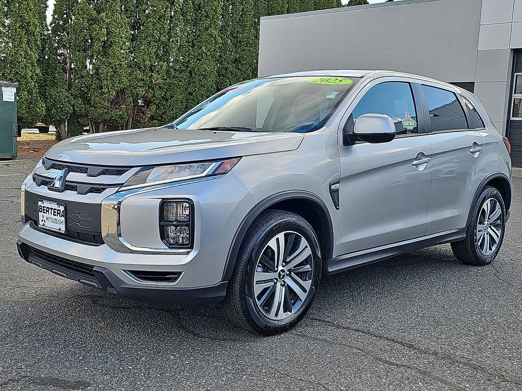 Used 2025 Mitsubishi Outlander Sport ES image 3