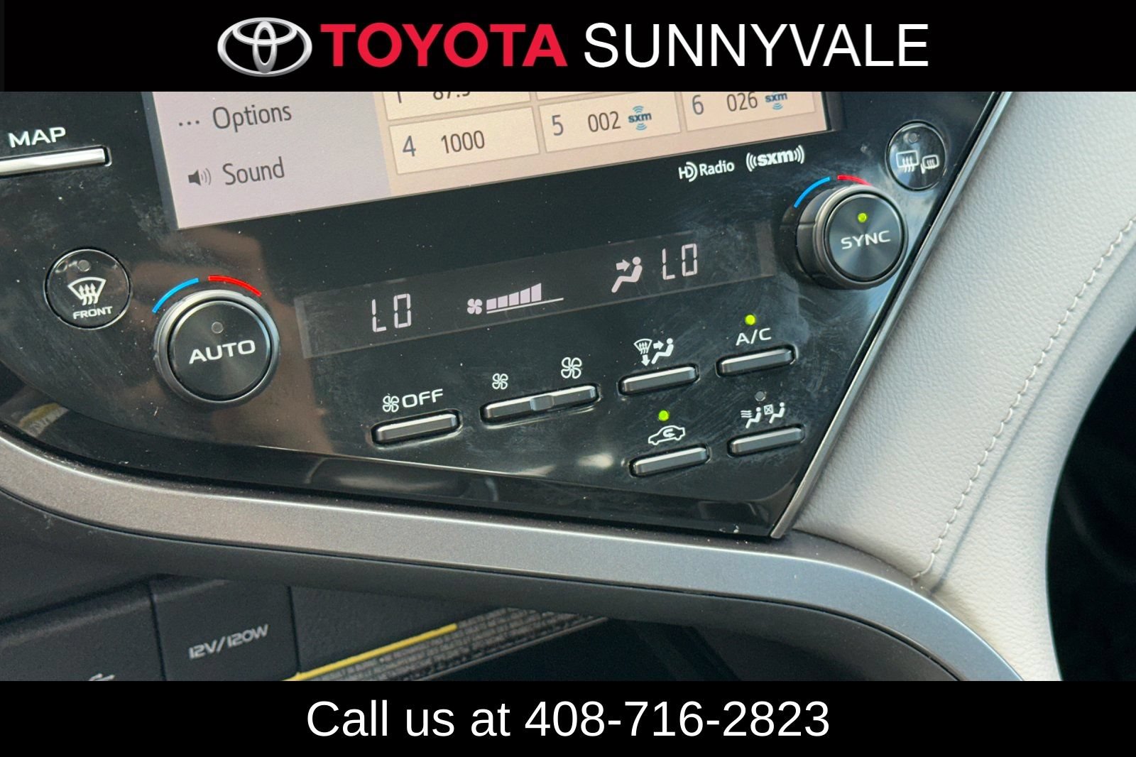 Used 2020 Toyota Camry XLE FWD image 24