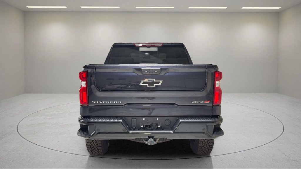Used 2023 Chevrolet Silverado 1500 ZR2 w/ Technology Package AWD/4WD image 3