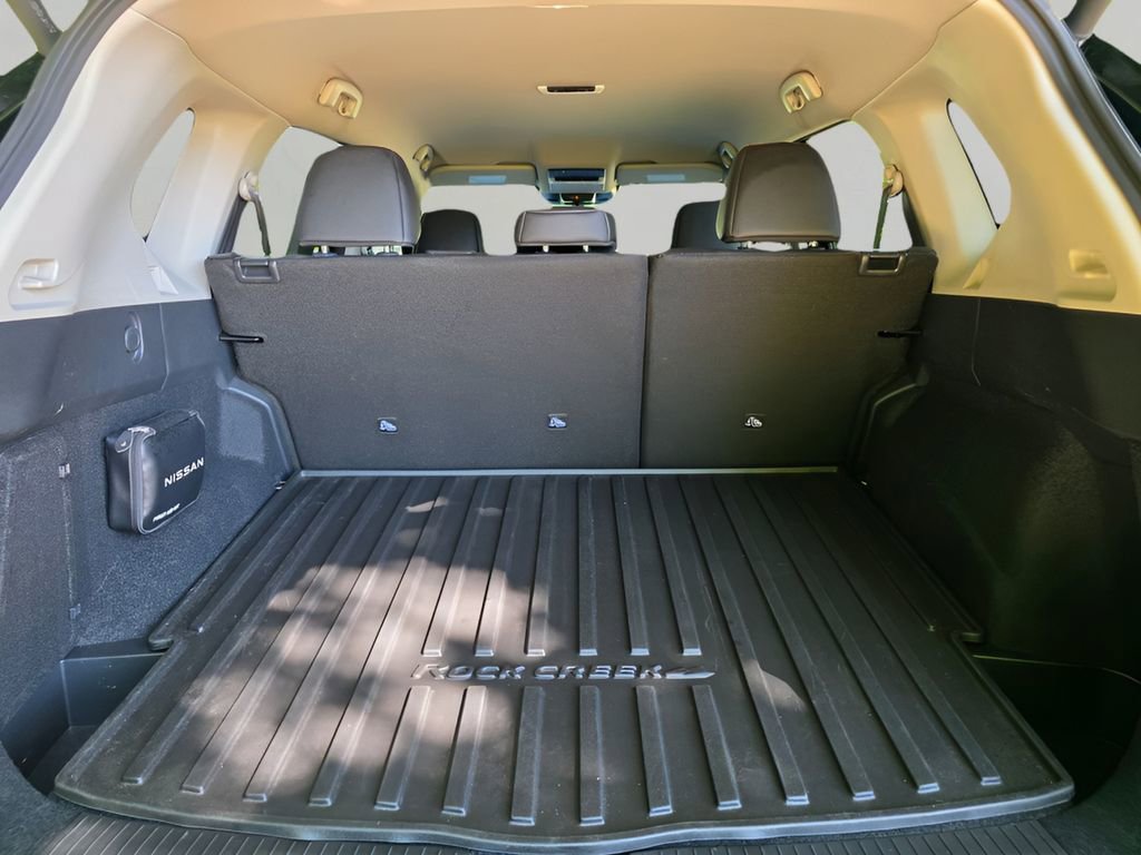 Used 2025 Nissan Rogue SV AWD/4WD image 7