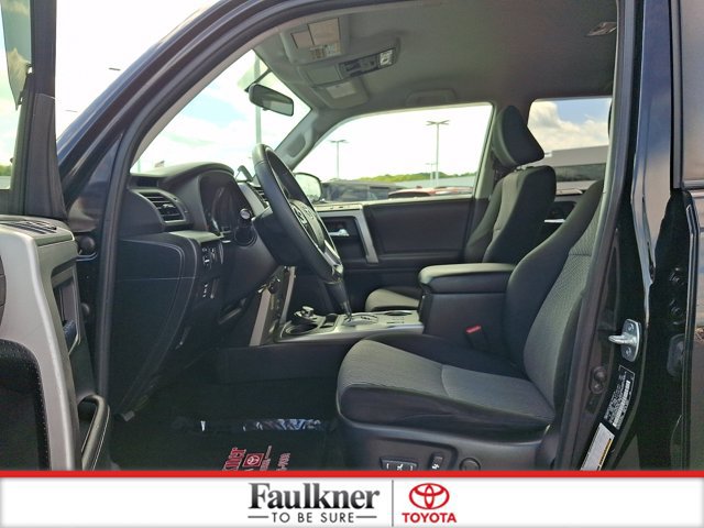 Certified 2016 Toyota 4Runner SR5 AWD/4WD image 13
