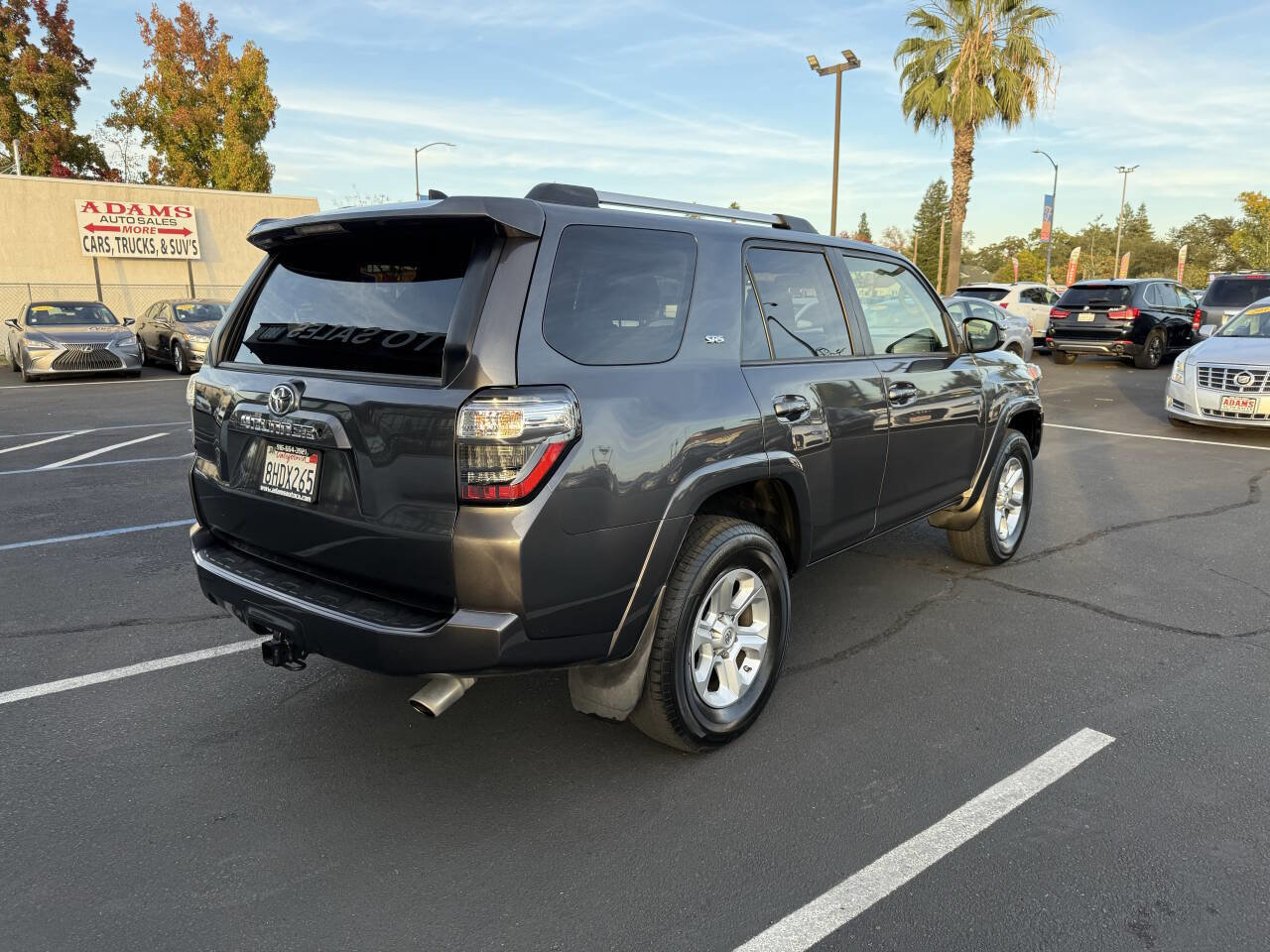 Used 2019 Toyota 4Runner SR5 AWD/4WD image 3
