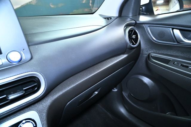 Used 2023 Hyundai Kona SE image 36
