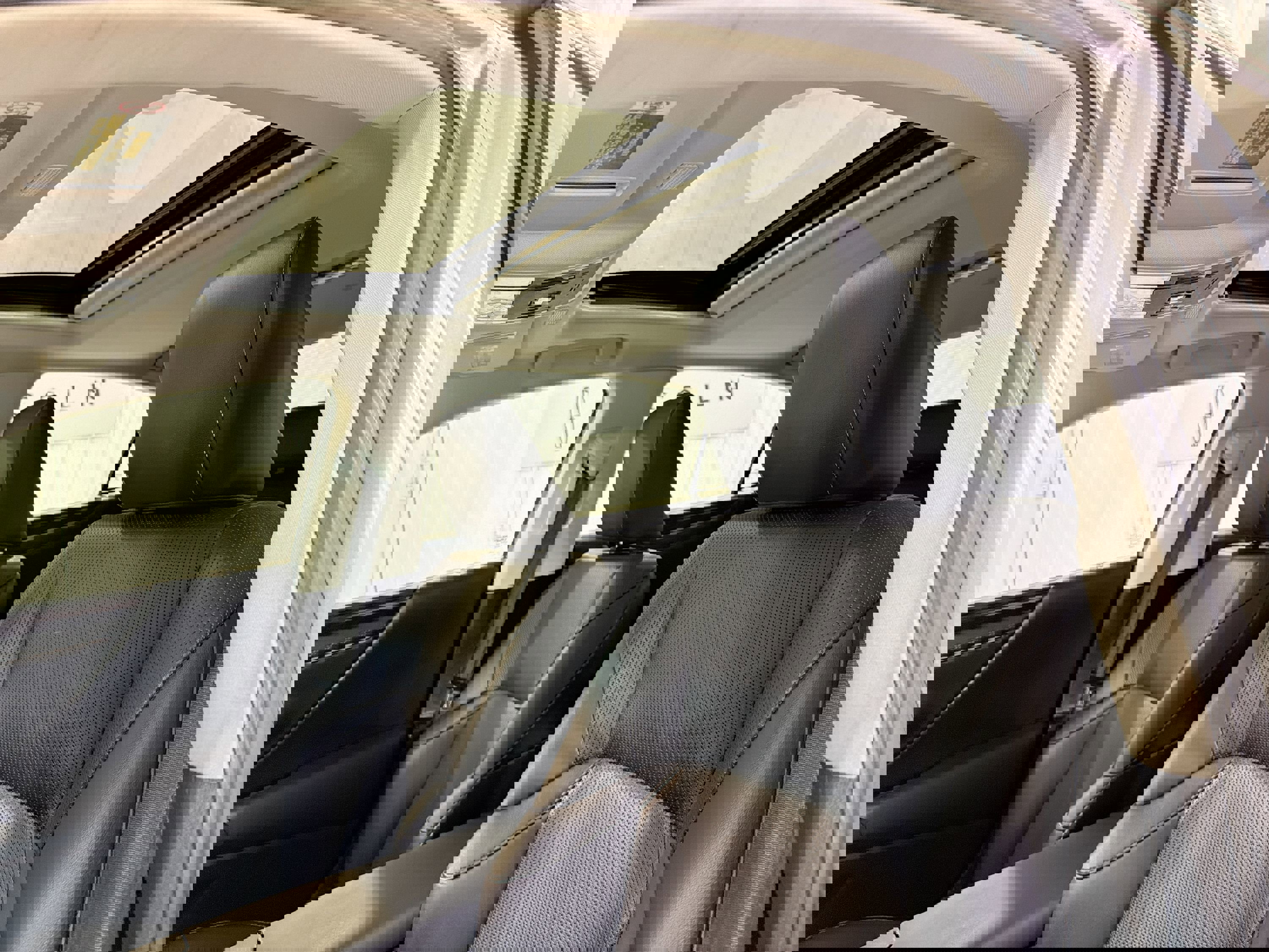 Used 2019 Lexus ES 350 w/ Ultra Luxury Package image 24