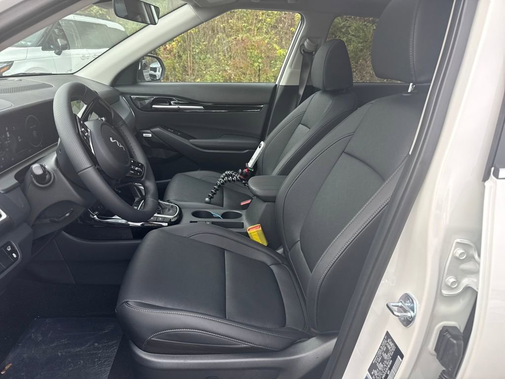 New 2026 Kia Seltos SX w/ SX Sunroof Package image 17
