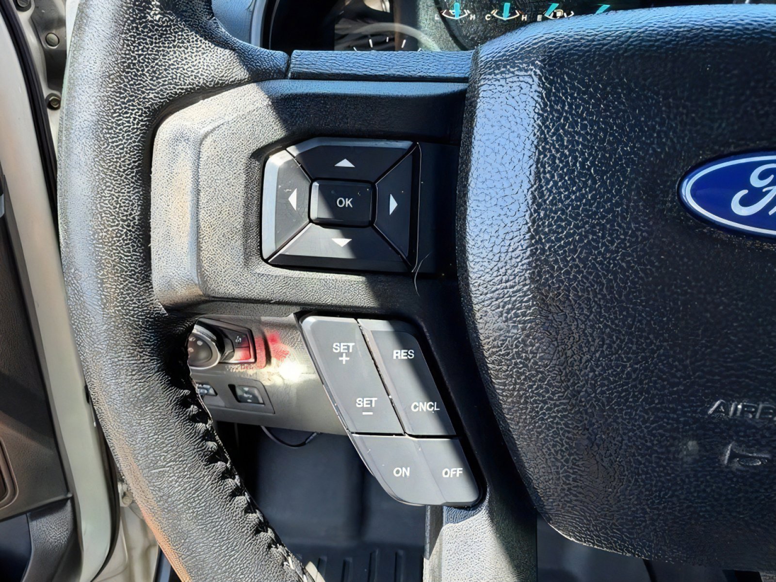 Used 2018 Ford F150 XLT w/ Equipment Group 302A Luxury AWD/4WD image 21