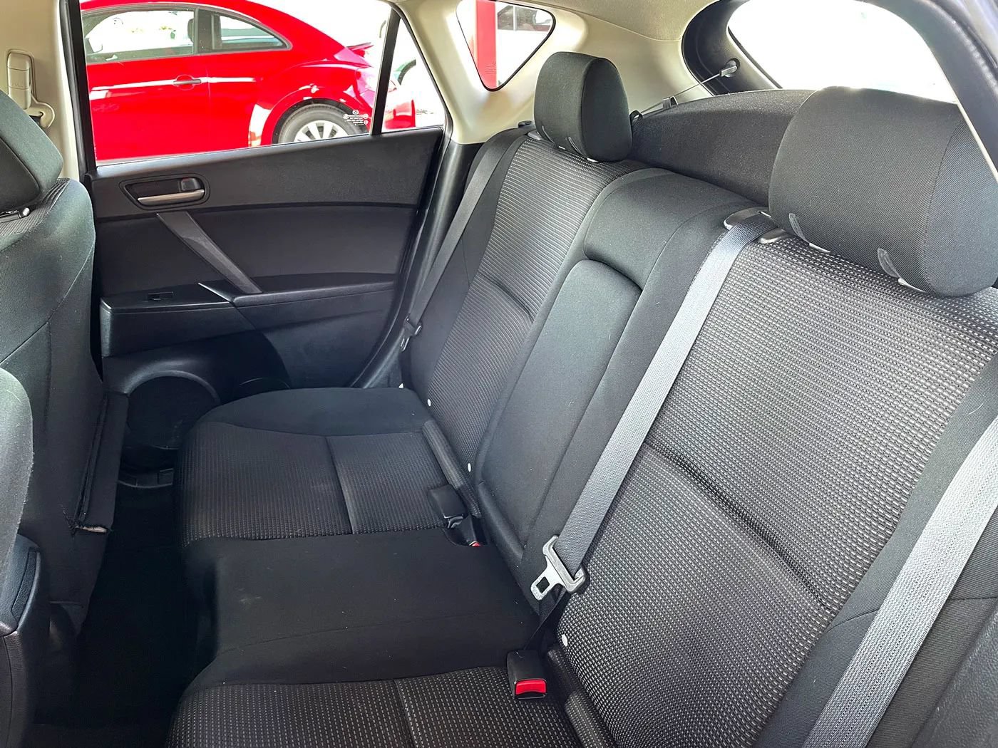 Used 2013 MAZDA MAZDA3 i Touring FWD image 10