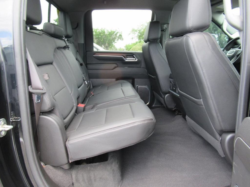 Used 2024 GMC Sierra 2500 Denali w/ Denali Reserve Package AWD/4WD image 37