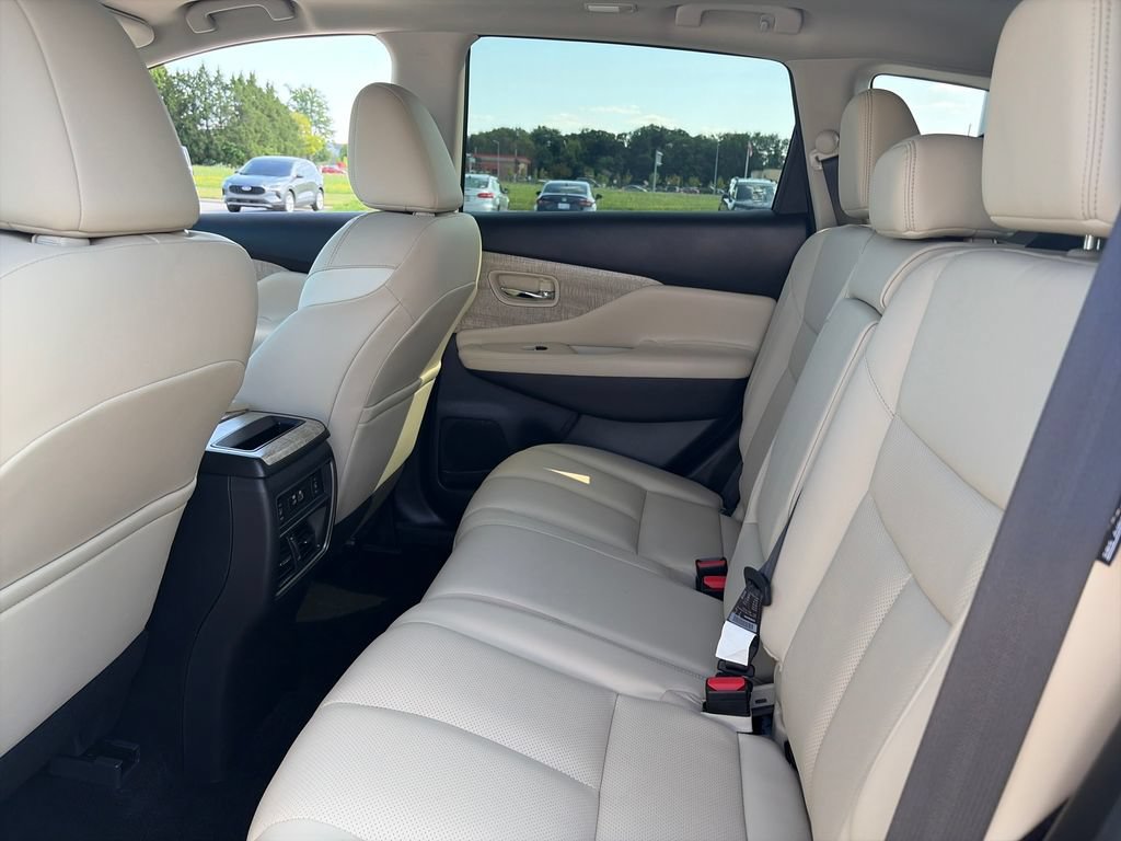 Used 2024 Nissan Murano SL AWD/4WD image 29