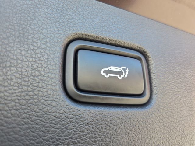 Used 2021 Hyundai Palisade SEL w/ Premium Package image 17
