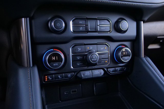 Used 2022 Chevrolet Tahoe High Country image 16