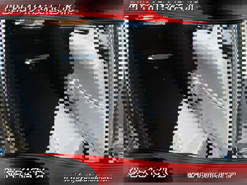 Used 2024 Toyota Tacoma TRD Off-Road image 31